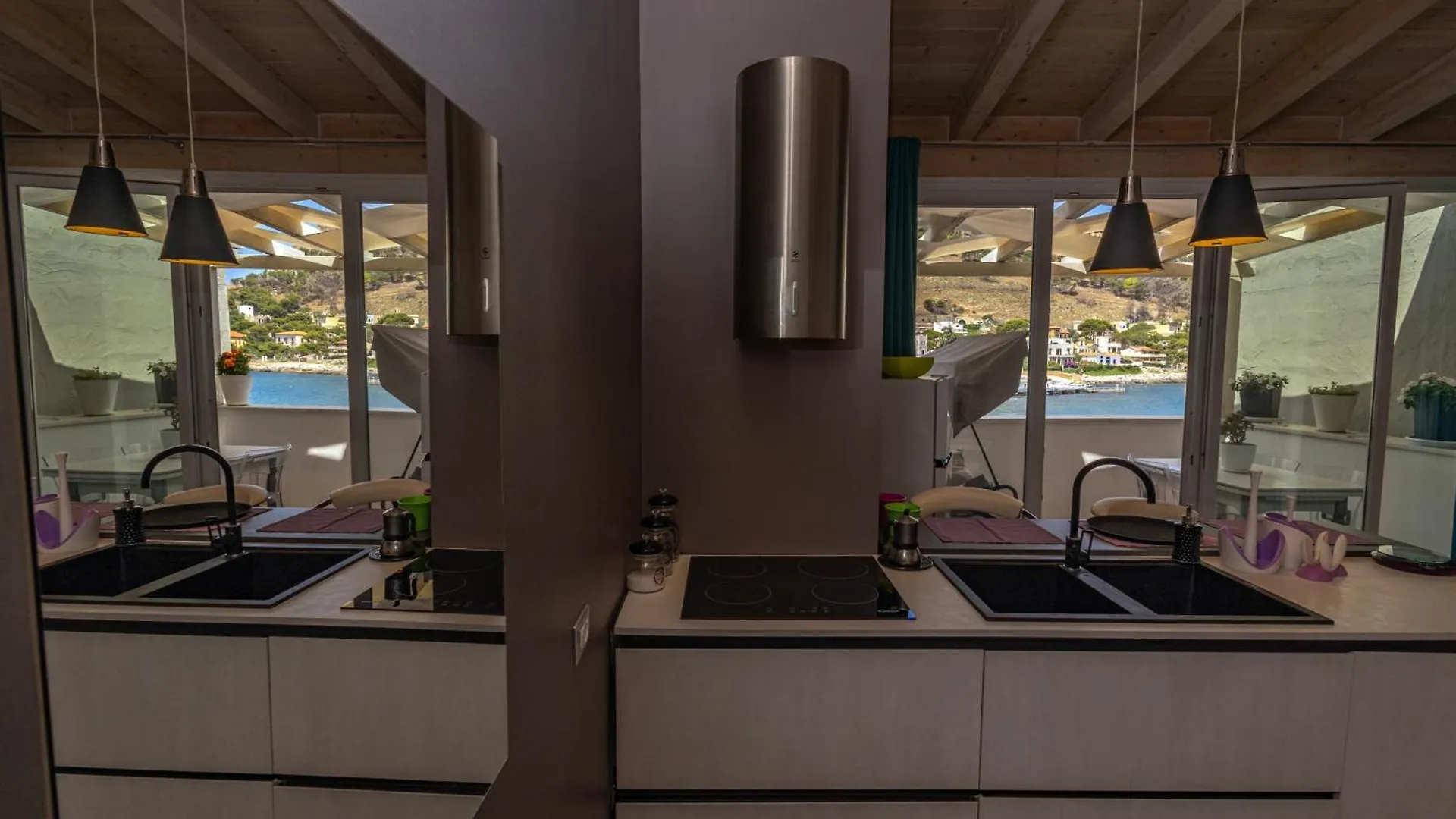 La Piazzetta A Mare Holiday House Sferracavallo