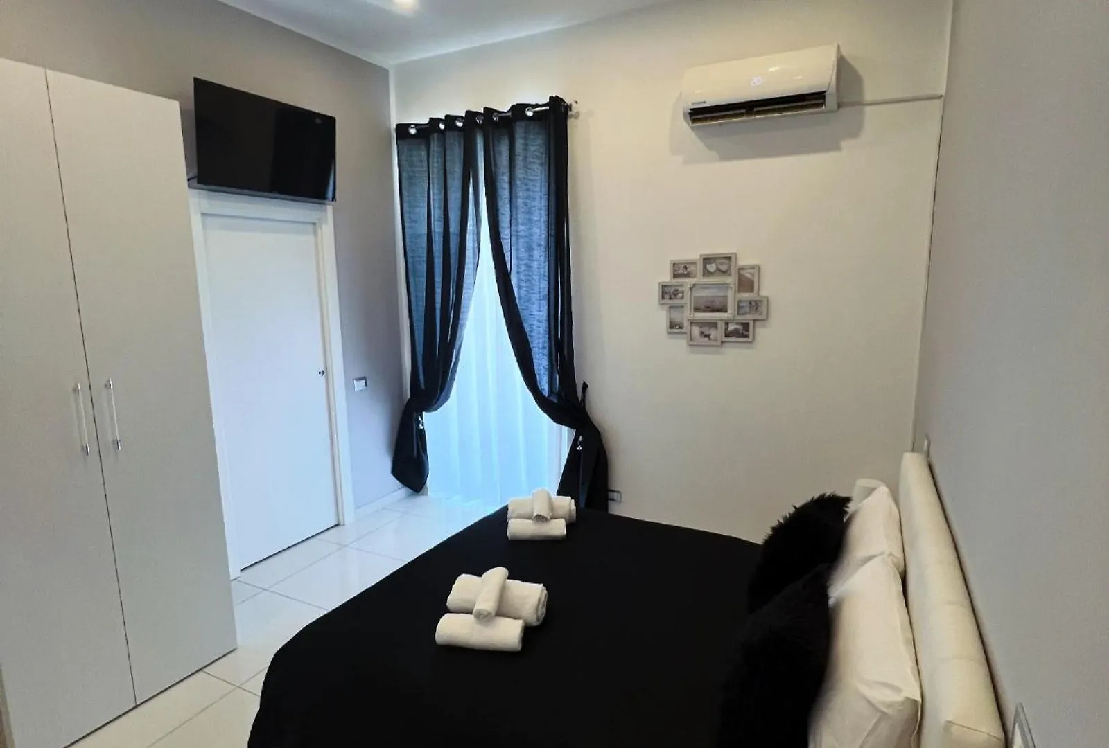 Guest house La Piazzetta A Mare Holiday House Sferracavallo